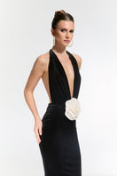 Nur Karaata Alhambra gown featuring elegant fabric and intricate design, perfect for formal occasions.