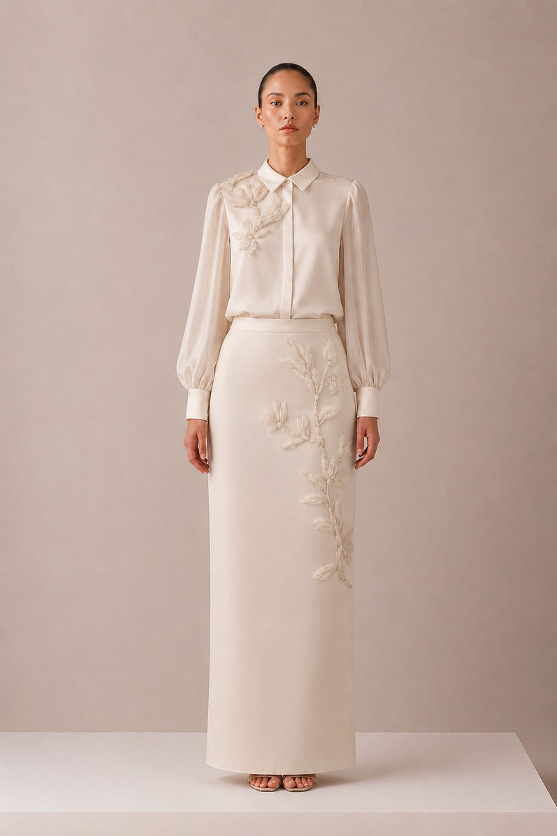 Nihan Peker NAREEN vanilla co-ords set featuring a stylish top and matching pants on a mannequin.