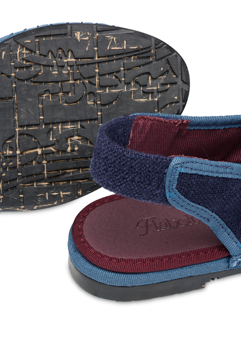 Flabelus Narnia navy linen flats with blue piping, showcasing stylish slip-on footwear with a sleek design and comfortable fit.