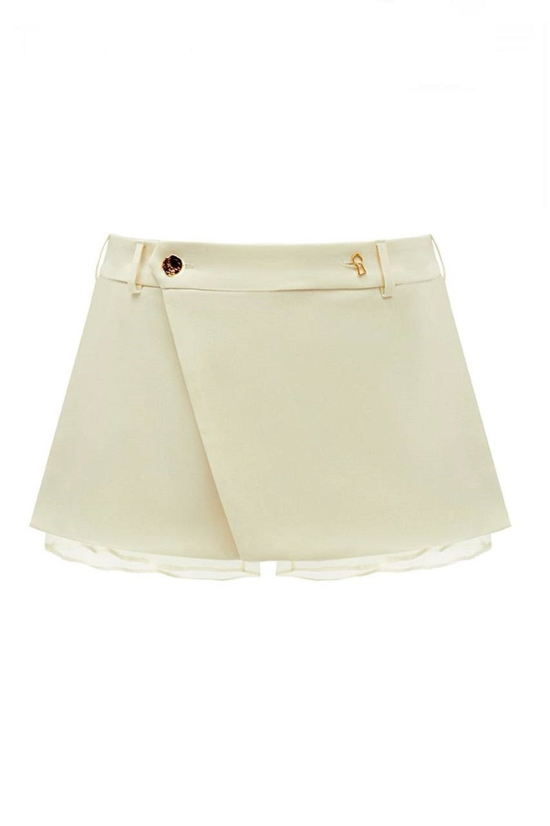 NEW LOOK SKORT IN WHITE - CULT MIA