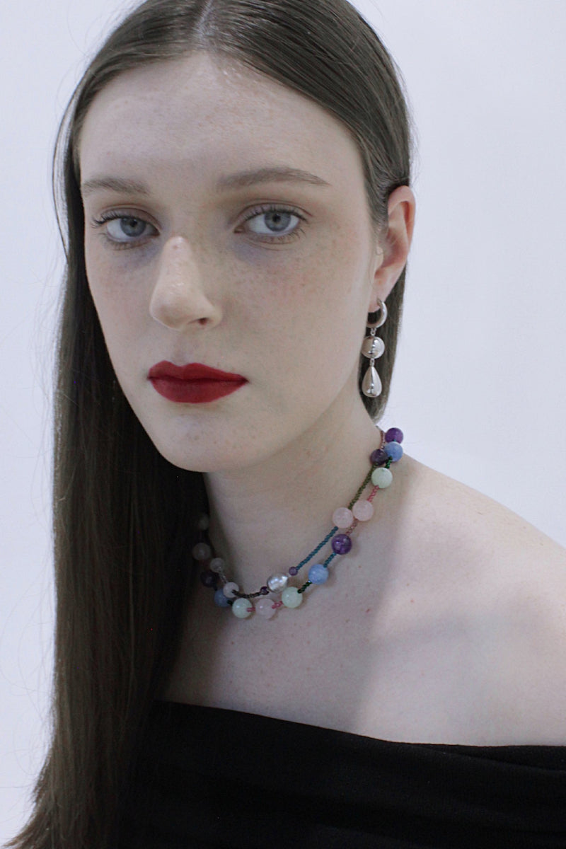 Aethera Davina Mix Stones Collar Necklace featuring a stylish design with colorful mixed stones on a sleek collar chain.