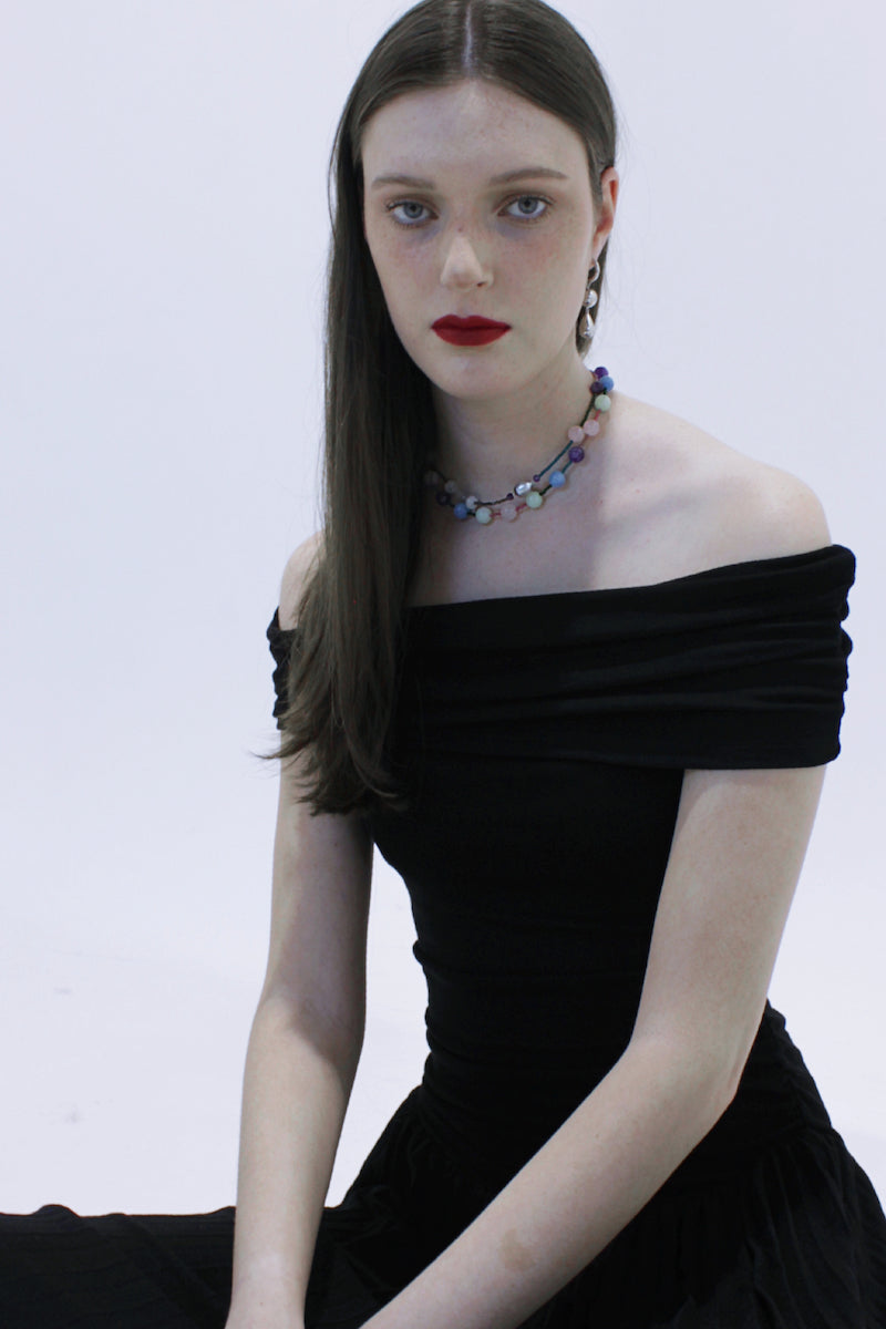 Aethera Davina Mix Stones Collar Necklace featuring colorful mixed stone beads on a silver chain.