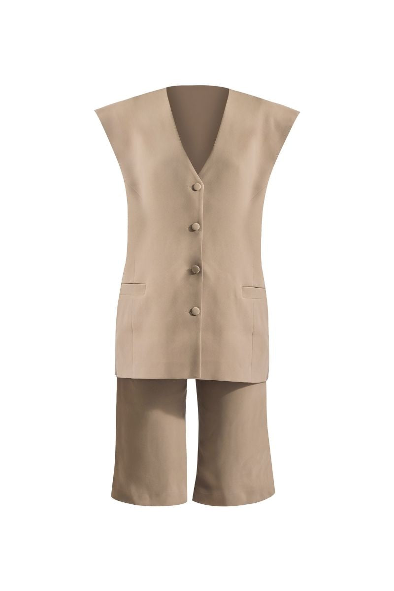 Deme by Gabriella CULT MIA X DEME co-ord set featuring a stylish matching top and pants in a modern design.