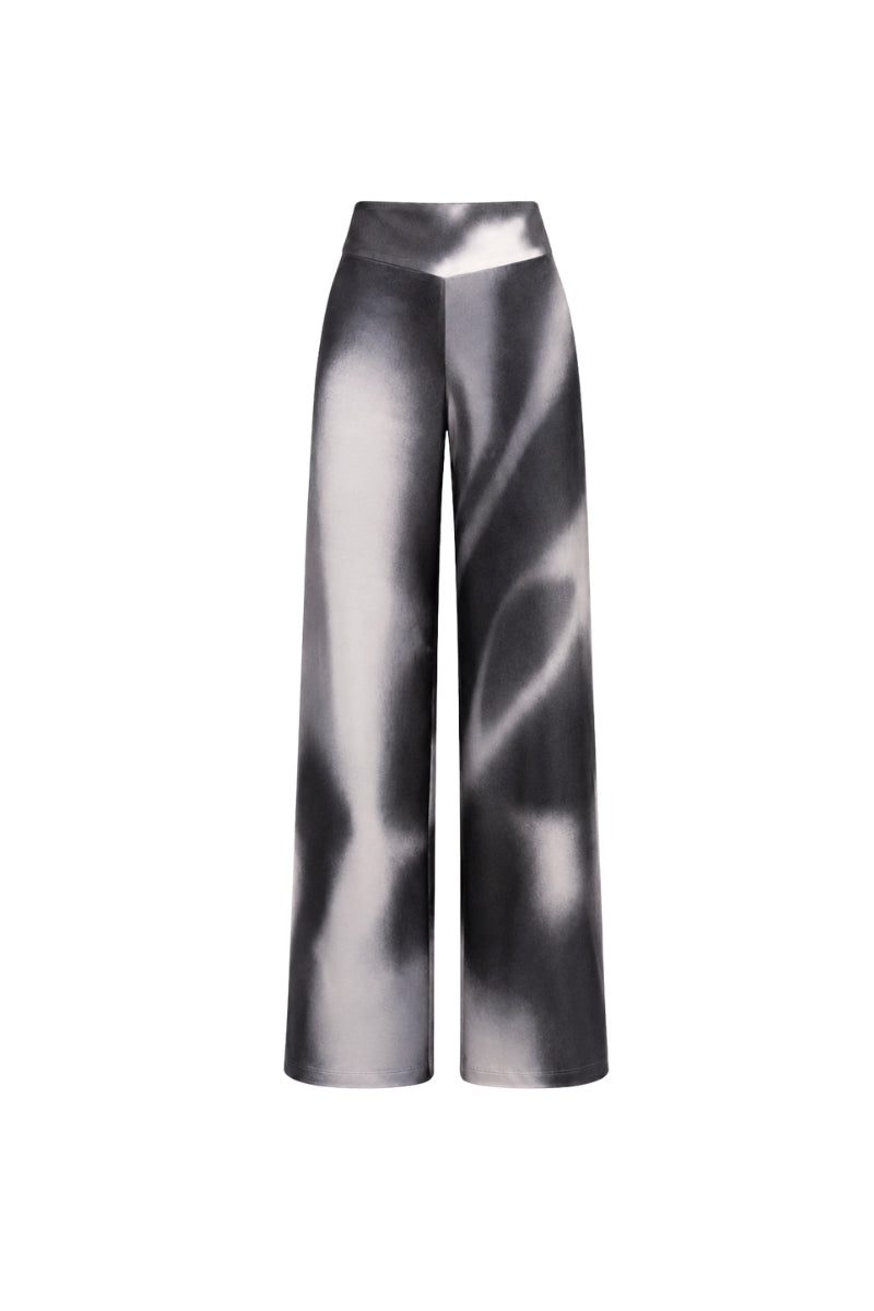Black print Olivo pants by Tinta Latina featuring a stylish, comfortable design with a modern fit.
