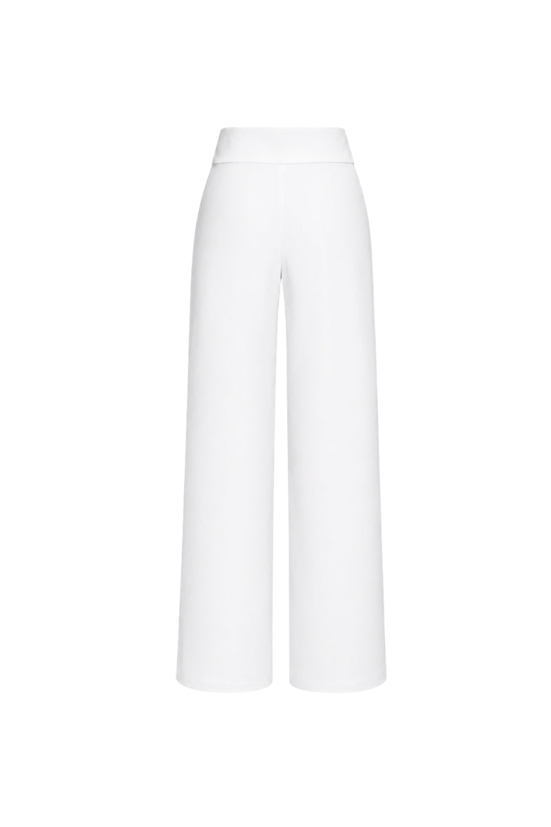 Tinta Latina Olivo Pants in White Pearl, stylish pants with a relaxed fit and subtle pearl color, displayed on a model.