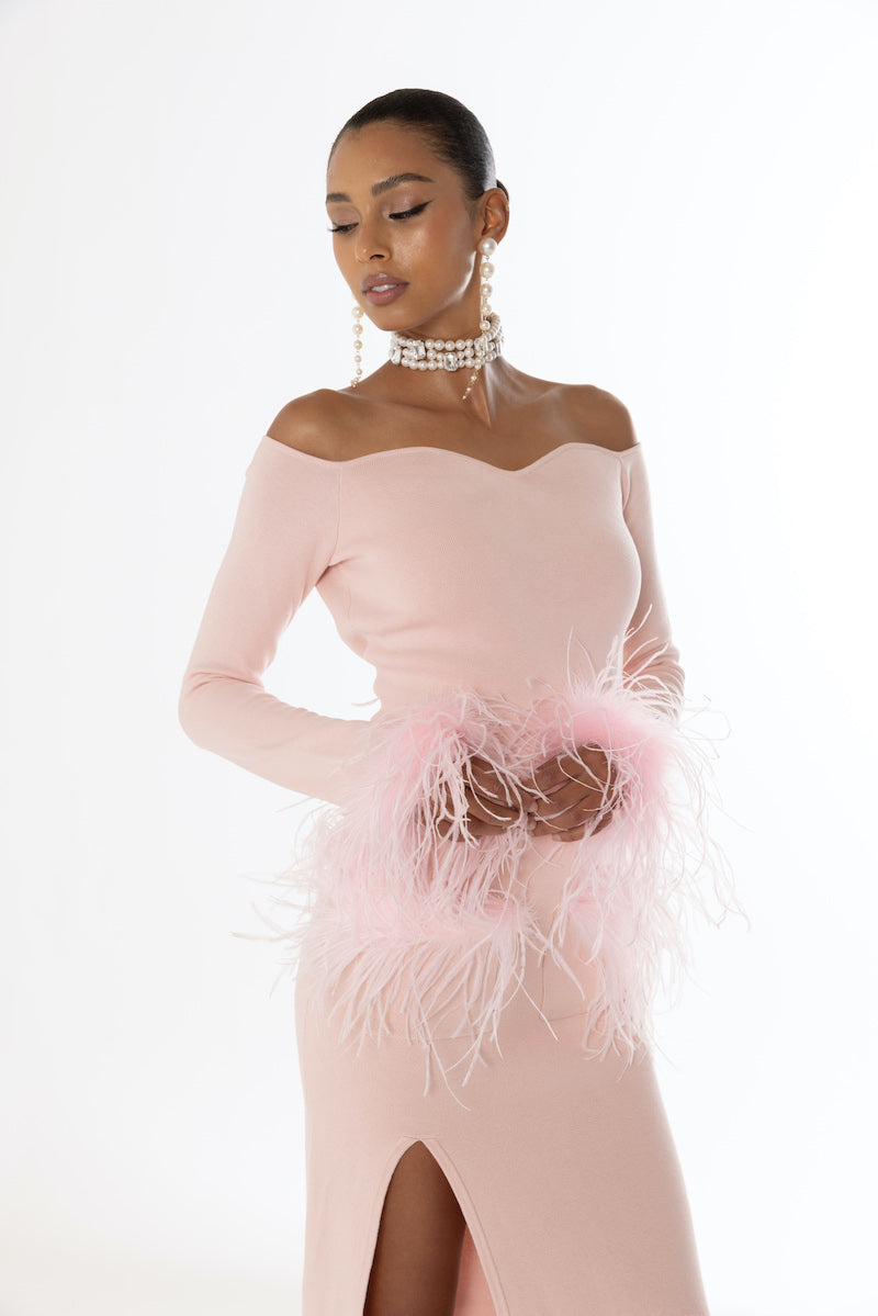 PINK VANILLA KNIT TOP WITH DETACHABLE FEATHER CUFFS - CULT MIA