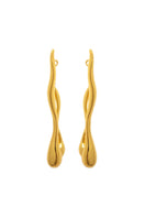 Gold Eugenia Ospina Origén earrings featuring sleek, modern design with intricate detailing for elegant wear.