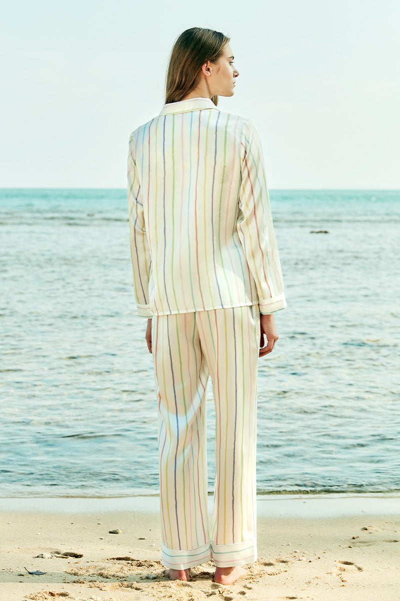 Comfortable ocean-striped women's lounge pajamas by MANITO, featuring a relaxed fit and soft fabric for cozy leisure wear.