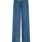 DUMA&CO HUELLA jeans with classic five-pocket design and slim fit, shown in dark denim with distressed details.