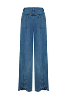 DUMA&CO HUELLA jeans pants with classic five-pocket design and medium wash denim, displayed on a neutral background.