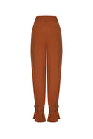 DUMA&CO ETEREO pants in black, showcasing a slim fit design with side pockets and modern style.