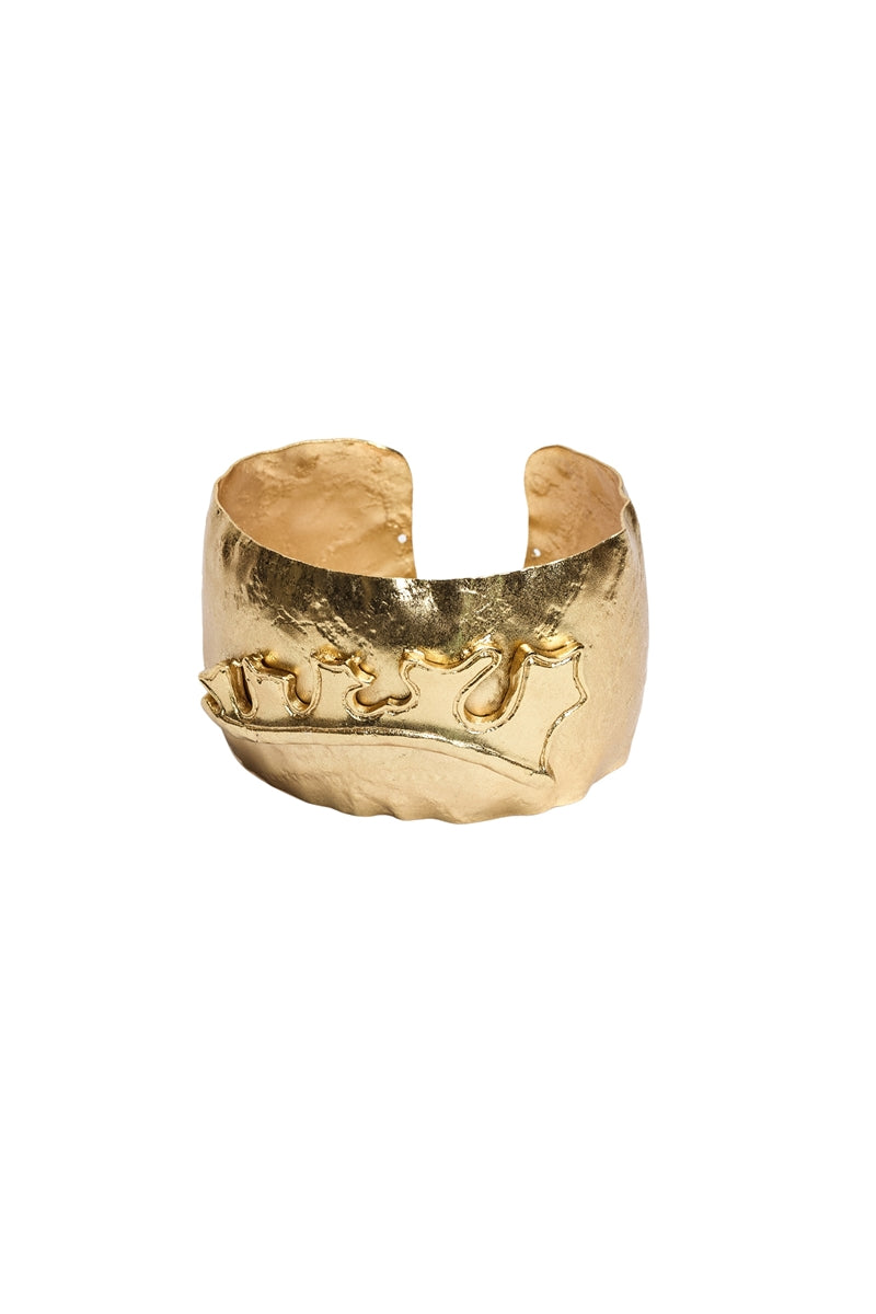 Sara & Flora closed eye petals bracelet featuring delicate floral design, perfect for elegant petal-inspired jewelry.