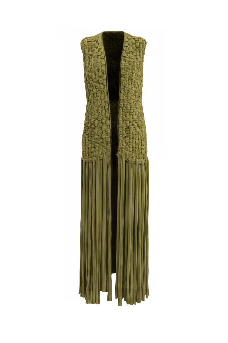 Forest green Palma vest by Maylé Vásquez, lightweight sleeveless vest with a stylish design, perfect for layering.