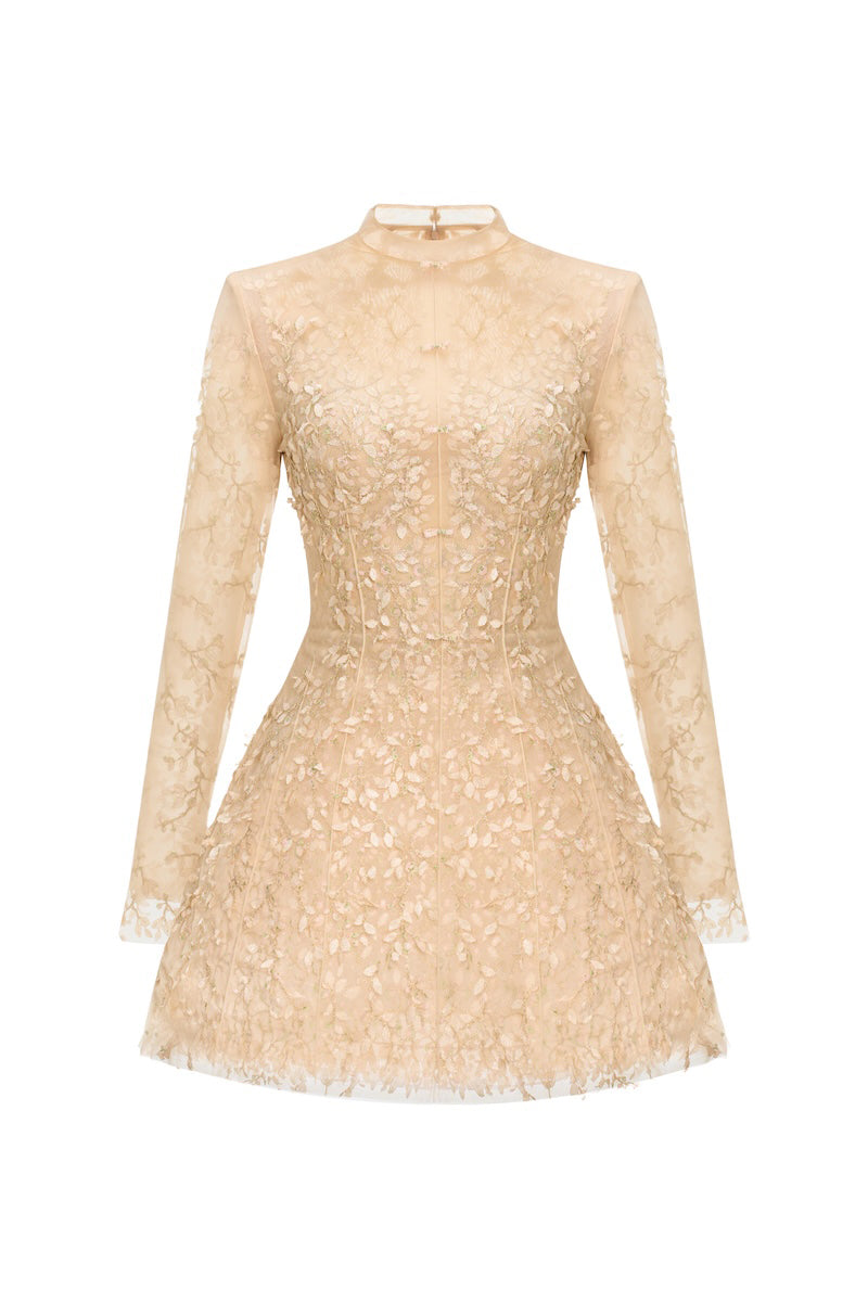 فستان قصير بأكمام طويلة وياقة عالية بألوان الباستيل