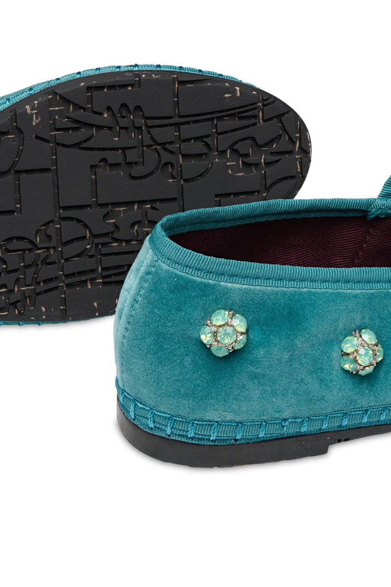 Flabelus Pierre Flowers green flats with blue floral pattern, lightweight and stylish footwear for women.