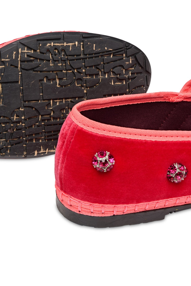 Flabelus Pierre Flowers pink flats with floral design, featuring a comfortable slip-on style and soft fabric material.