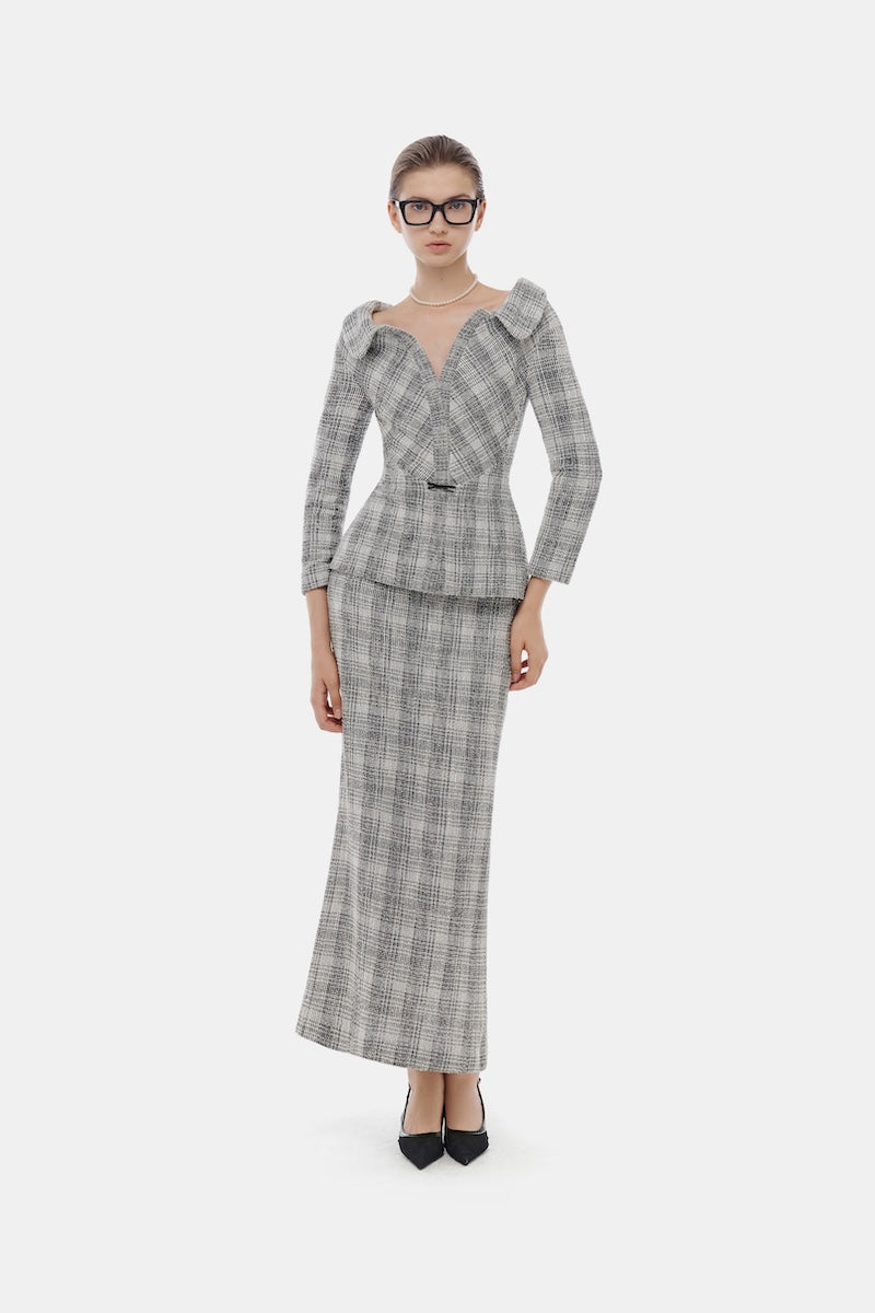 Montsand plaid tweed V-neck peplum blazer top, stylish and tailored, shown in a plaid pattern with a V-neck design.