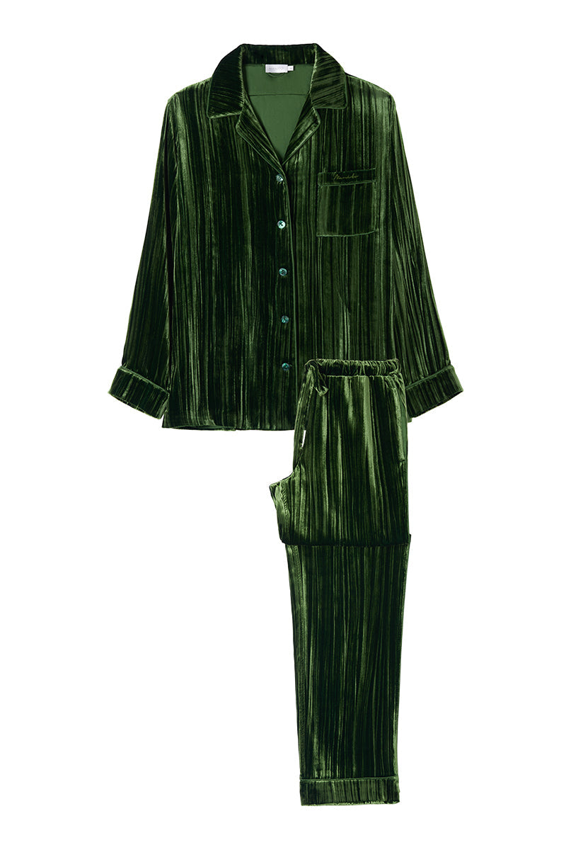 Green velvet lounge set with pleated design, featuring comfortable pajama style from MANITO.