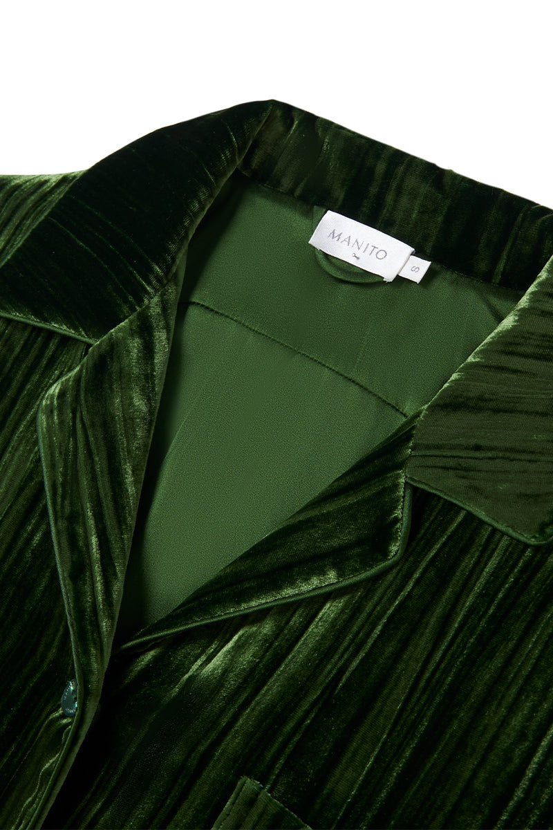 Green velvet lounge set with pleated details, comfortable pajamas by MANITO, shown on a model.