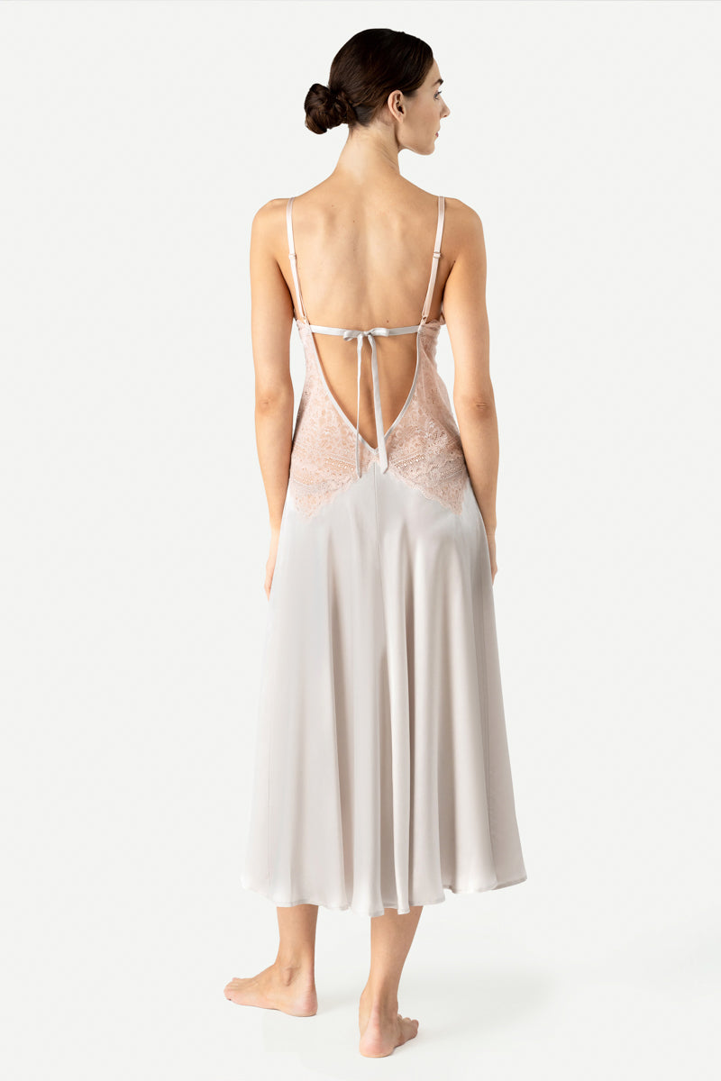 PRECIOUS SUNSET LONG SILK GOWN IN PEARL GRAY - CULT MIA