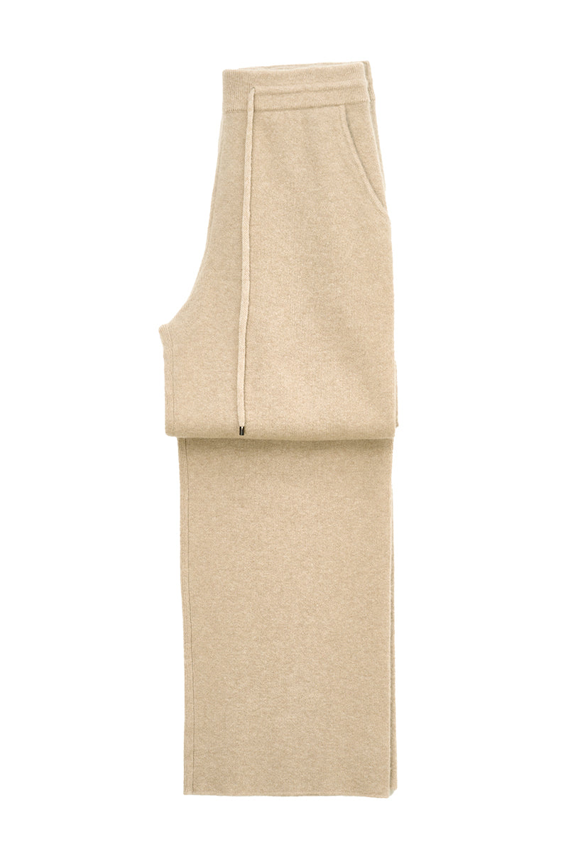Manito Purity women's straight-leg knit pants in beige, visible on model, showcasing casual and comfortable fit.