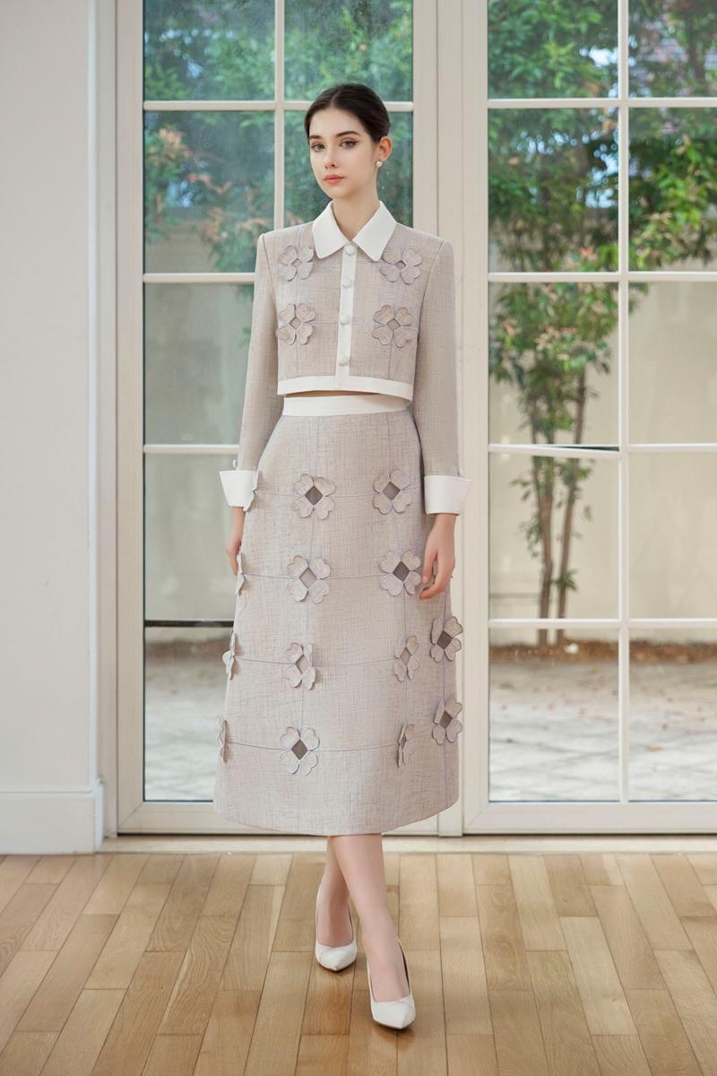 Rosee de Matin Giana cropped polycotton co-ord set with collared neck, featuring a stylish, coordinated top and bottom in soft fabric.