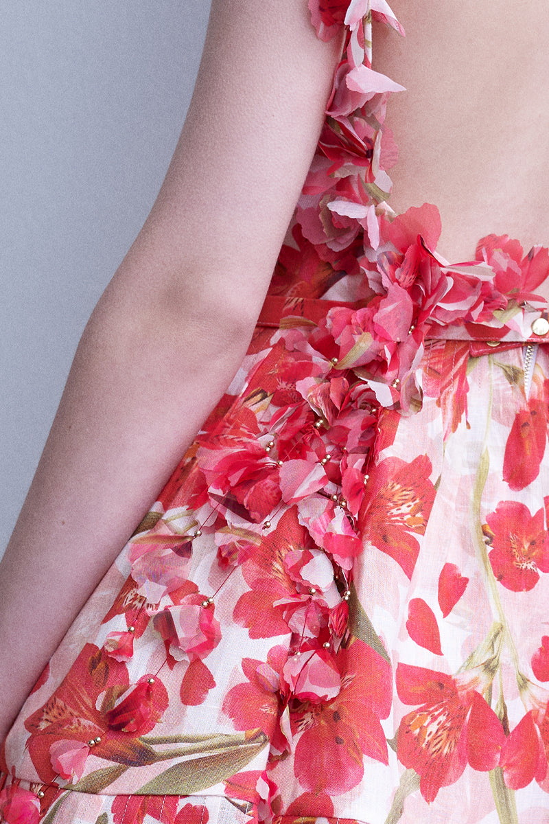 AISA Roulene mini dress featuring a fitted silhouette and stylish design, shown in a high-quality image.