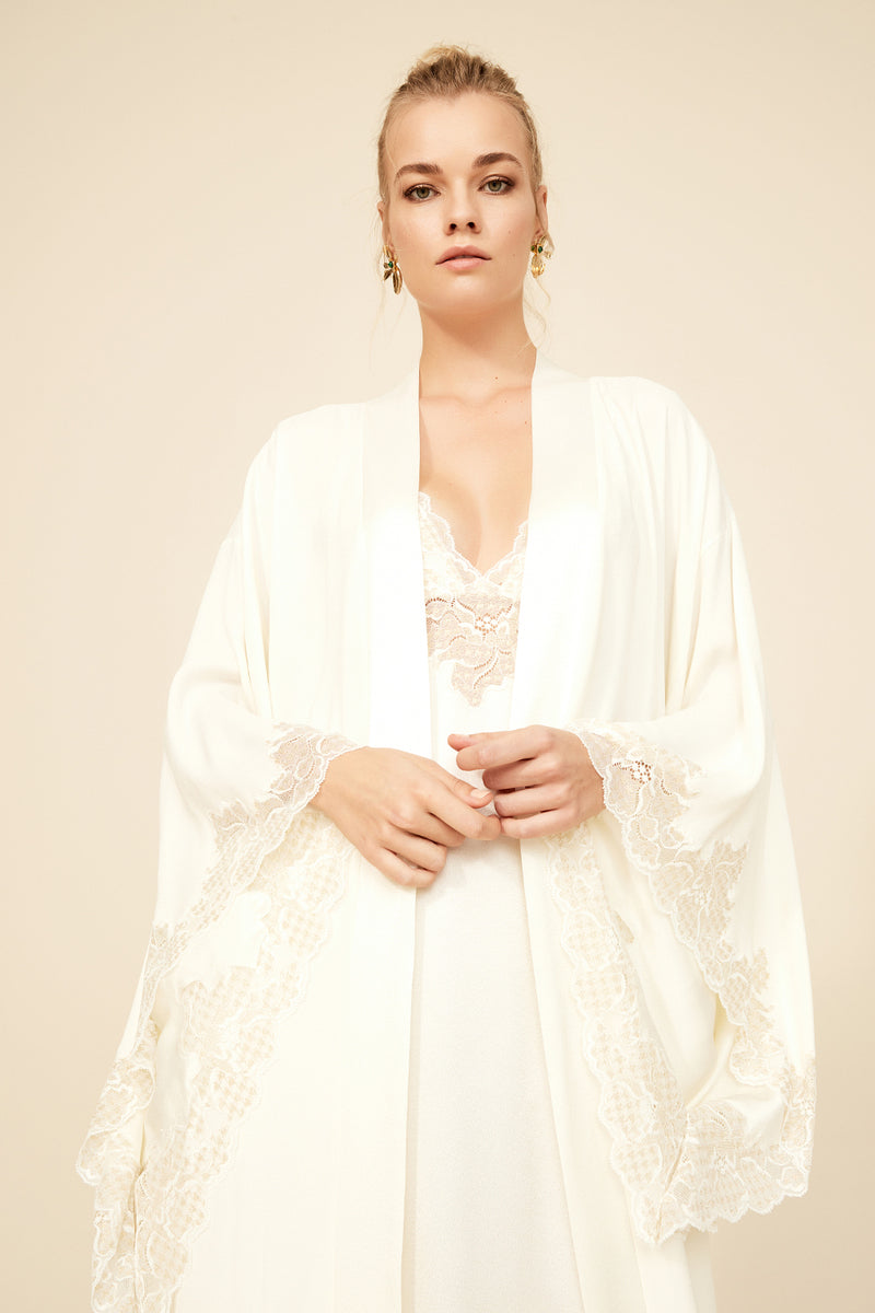 HERMIONE LONG OFF WHITE KIMONO - CULT MIA