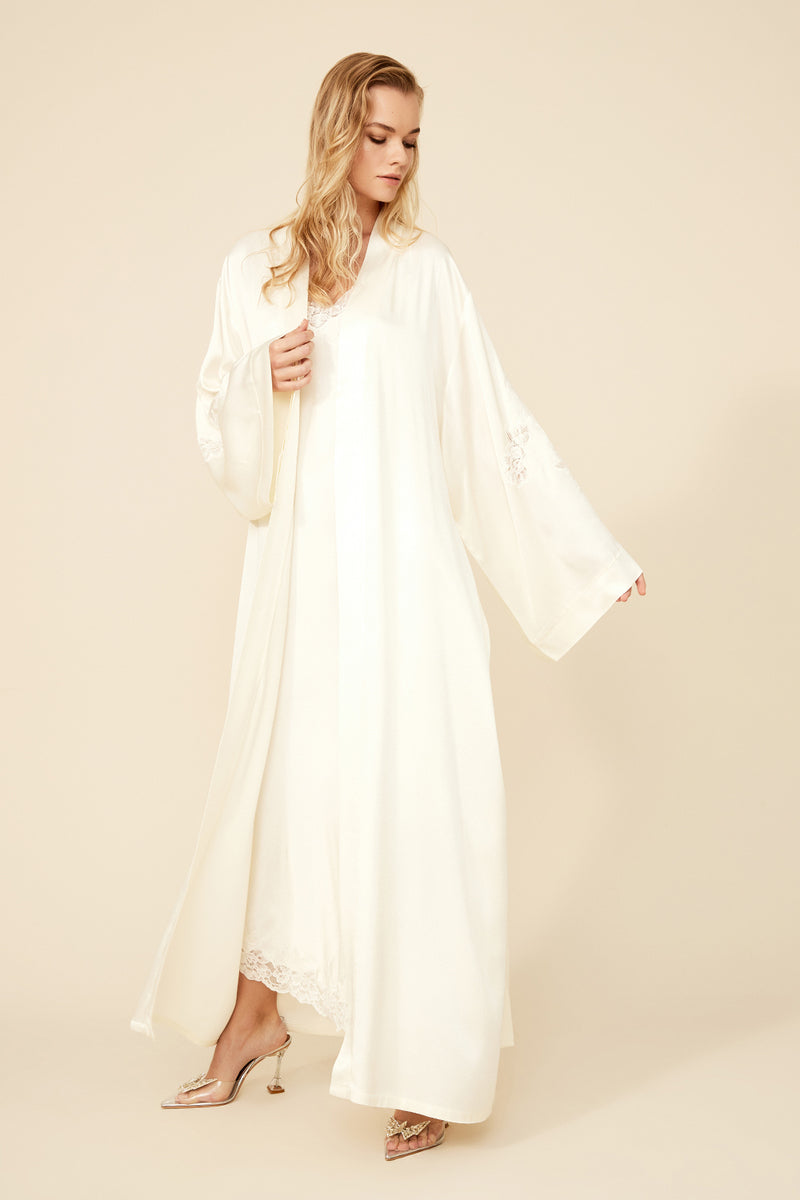 JEMIMA LONG OFF WHITE ROBE - CULT MIA