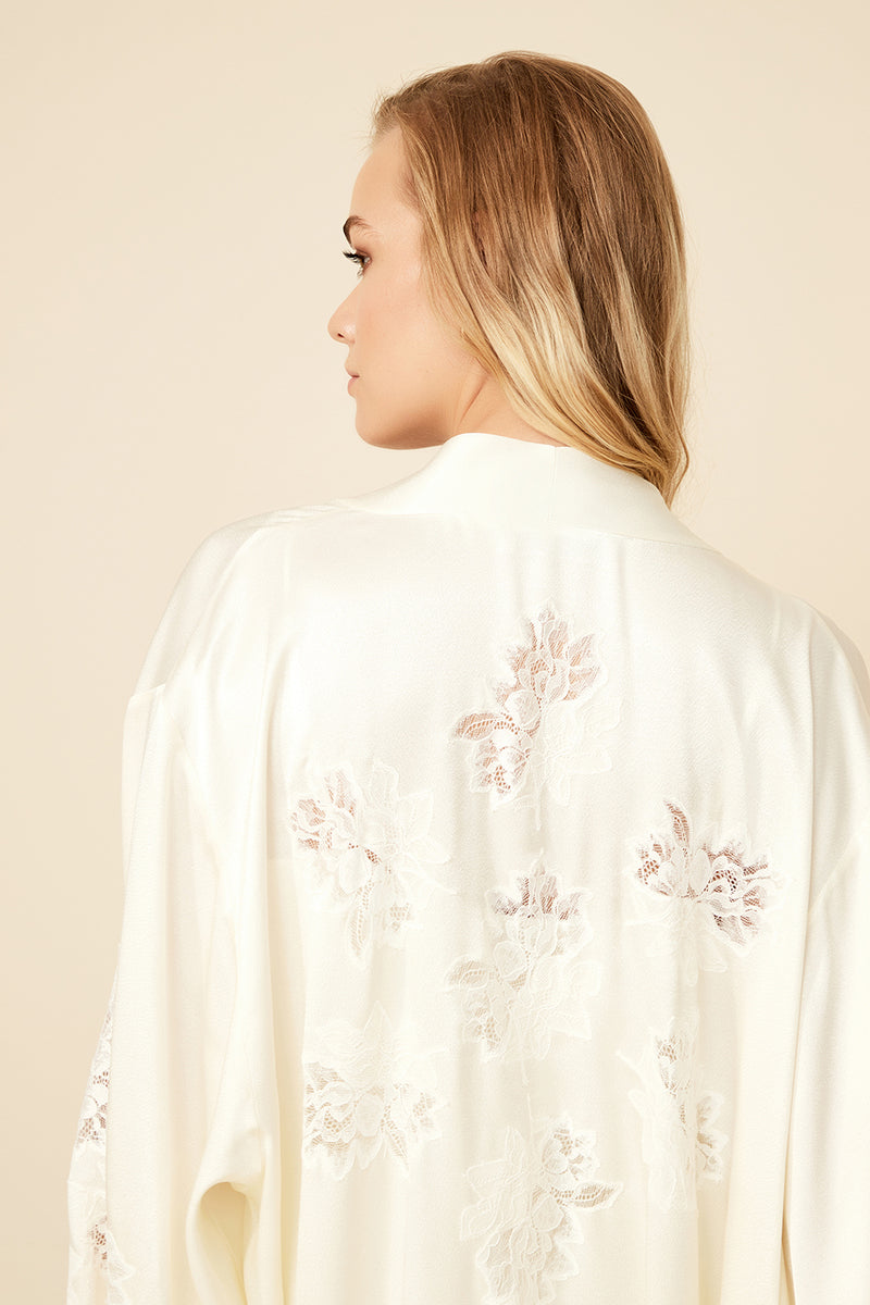 JEMIMA LONG OFF WHITE ROBE - CULT MIA