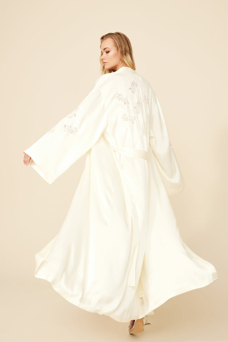 JEMIMA LONG OFF WHITE ROBE - CULT MIA