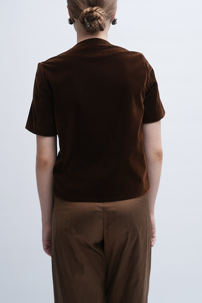 Aidan & Ice Verona top in brown, casual women's blouse with a relaxed fit and long sleeves, displayed on a hanger.