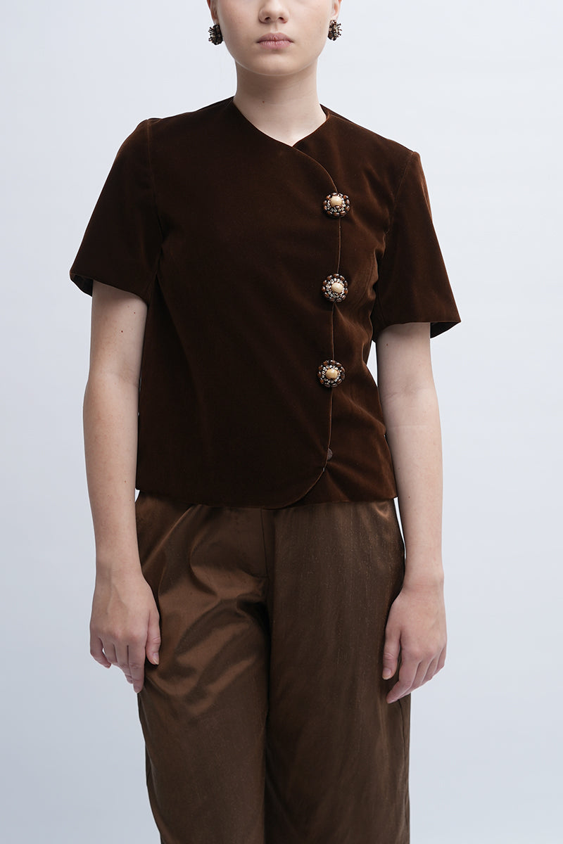 Brown Aidan & Ice Verona top, casual women’s blouse with a relaxed fit, displayed on a hanger.