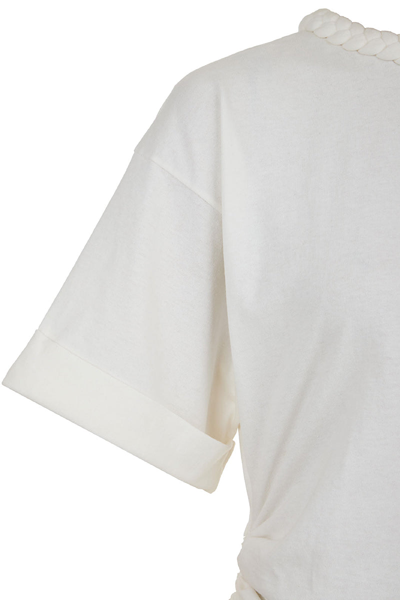 White ruched braided T-shirt by MAZ Manuela Álvarez, casual top with textured braided details and a fitted silhouette.