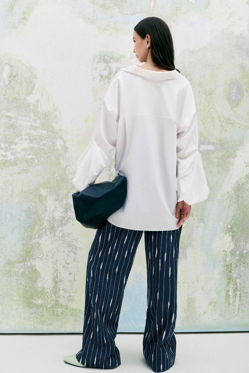 CHAMOMILE STRAIGHT COLLARED NECK POPLIN HIGH-LOW SHIRT IN WHITE - CULT MIA