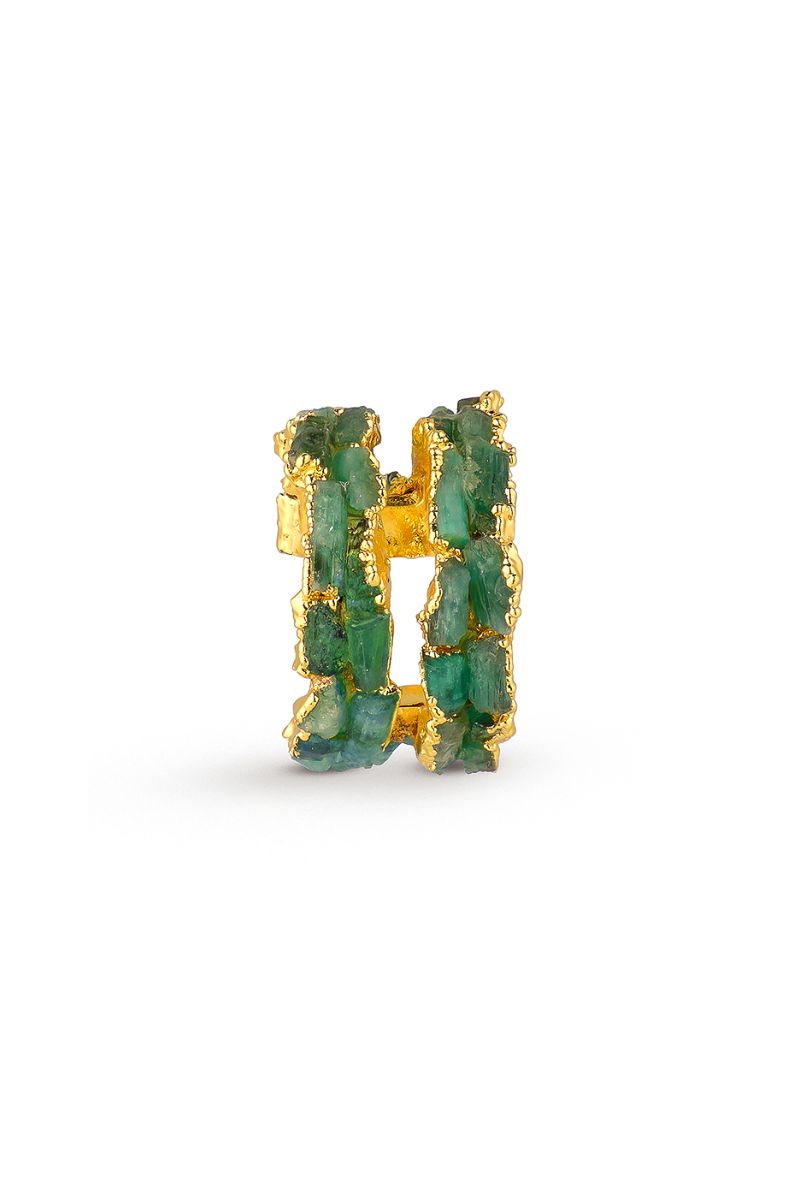 Fenomena mini mosaico earring cuff showing intricate mosaic design on a small, stylish ear cuff accessory.