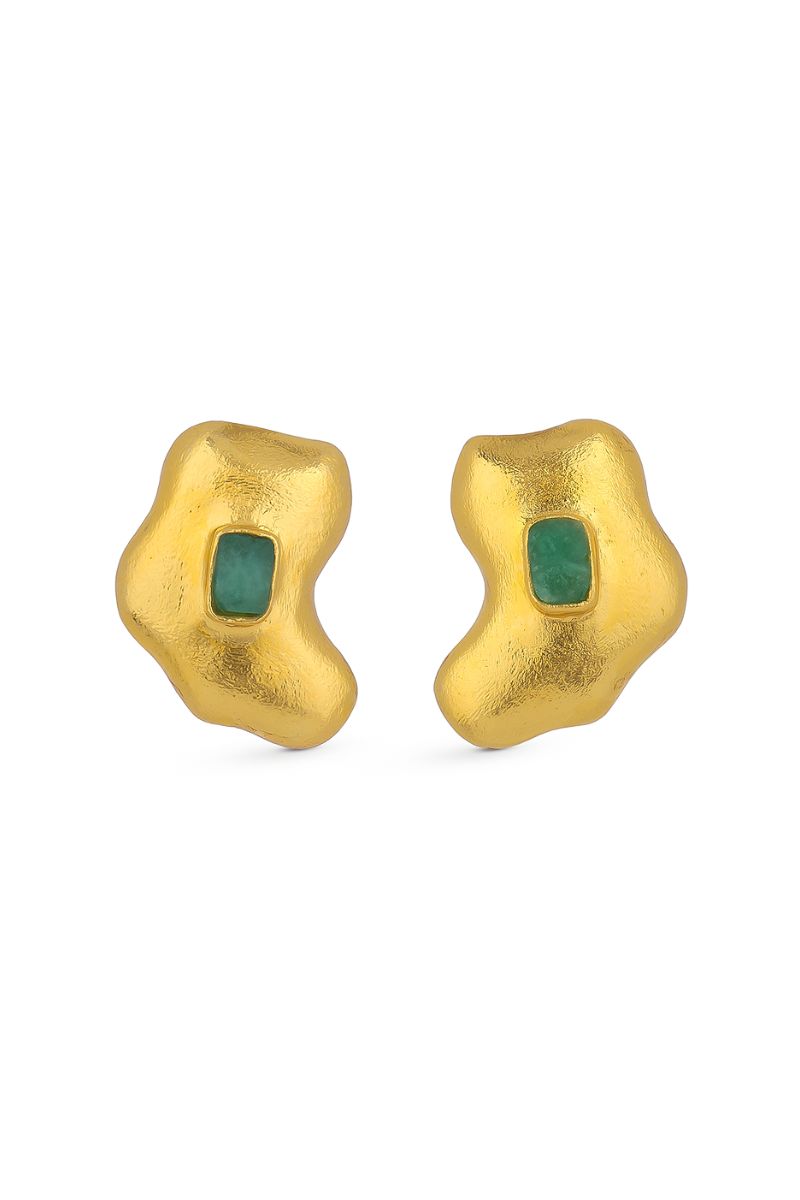 Fenomena MUZO STUDIOS earrings featuring sleek, modern design with metallic finish and intricate detailing.