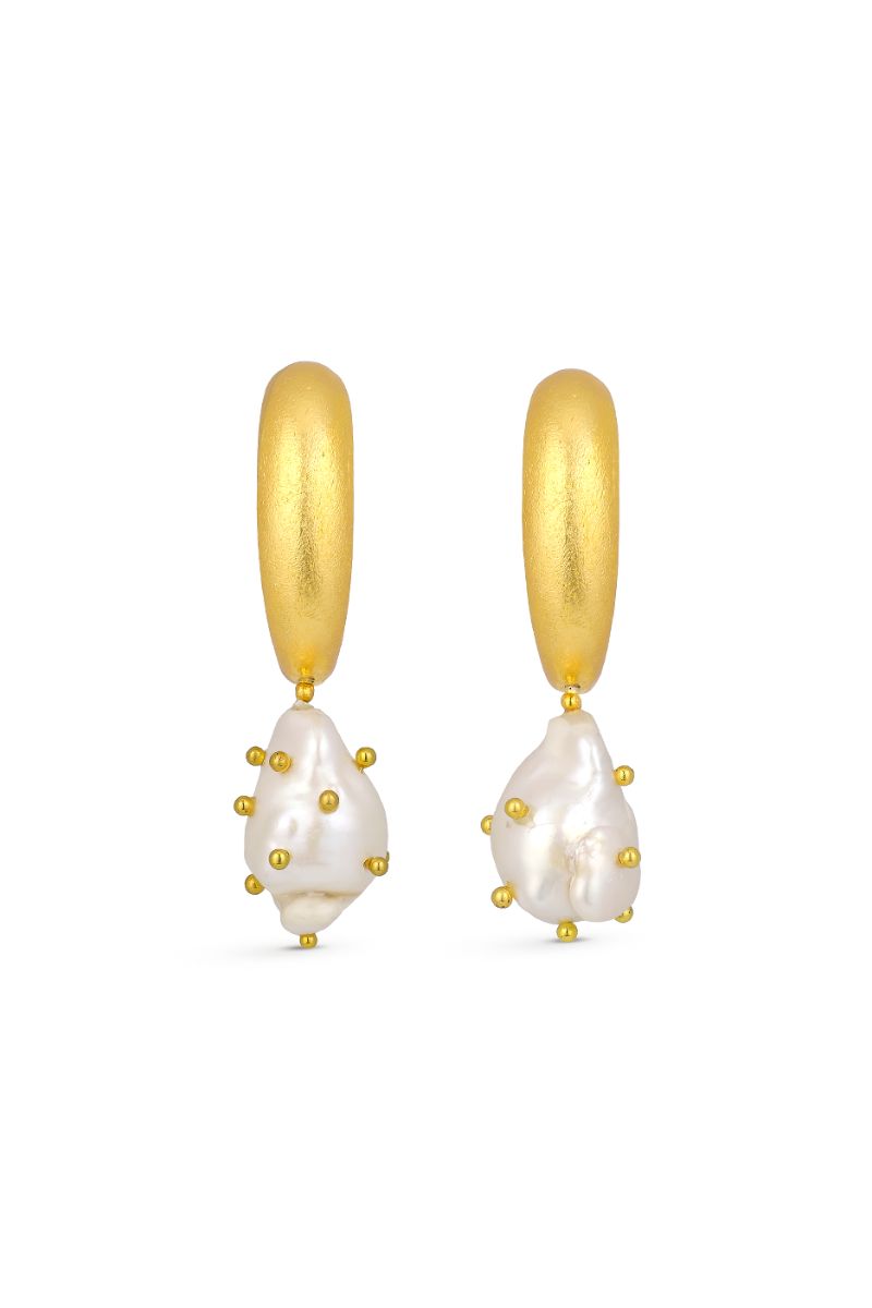 Fenomena Tokyo Climber Earrings featuring silver-tone metal and intricate geometric design, showcasing modern jewelry style.