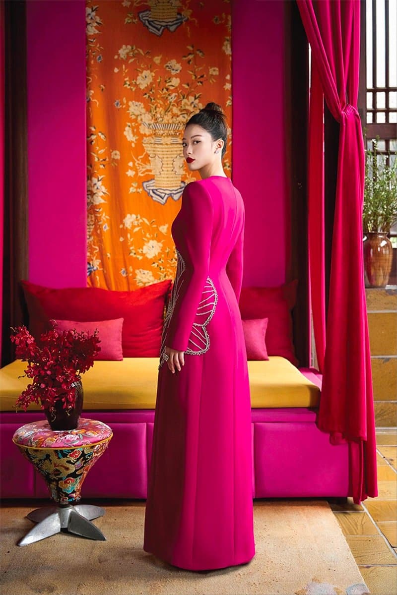 FUCHSIA PINK ROUND NECK CRYSTAL EMBELLISHED DRESS | CULT MIA | Tracy Studio FUCHSIA PINK ROUND NECK CRYSTAL EMBELLISHED DRESS | CULT MIA | Tracy Studio