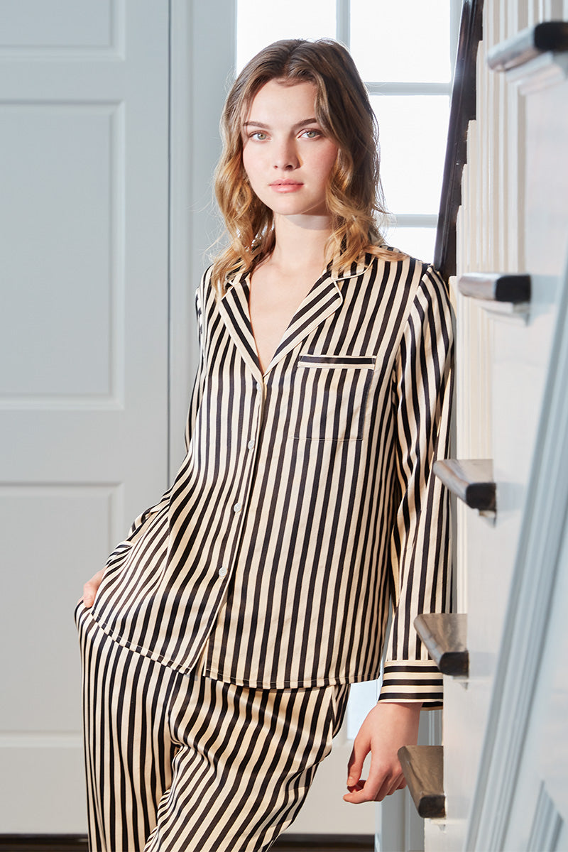 STRIPE WOMEN'S PAJAMA SET IN BLACK - CULT MIA