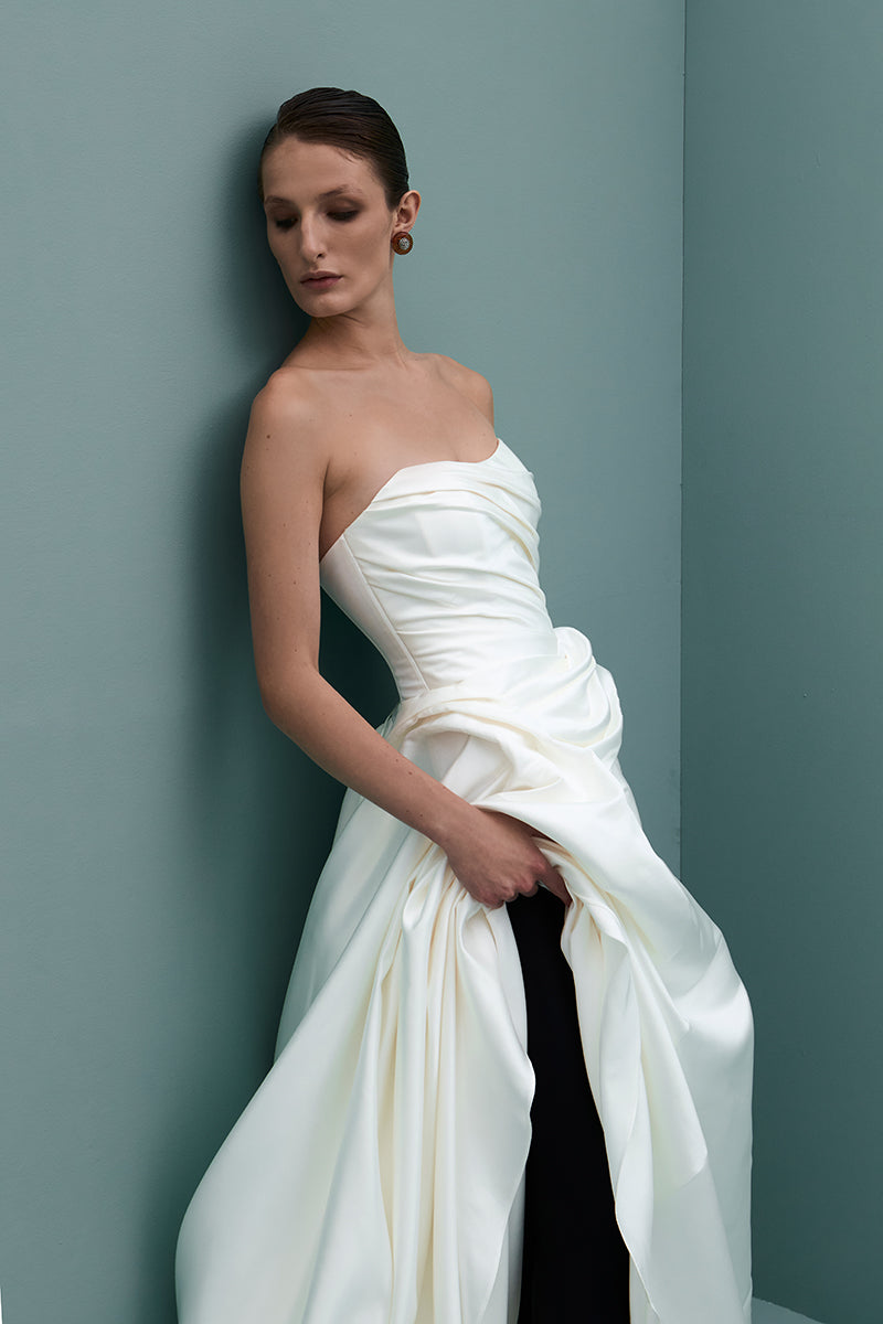 ANGEL GOWN IN OFF WHITE - CULT MIA