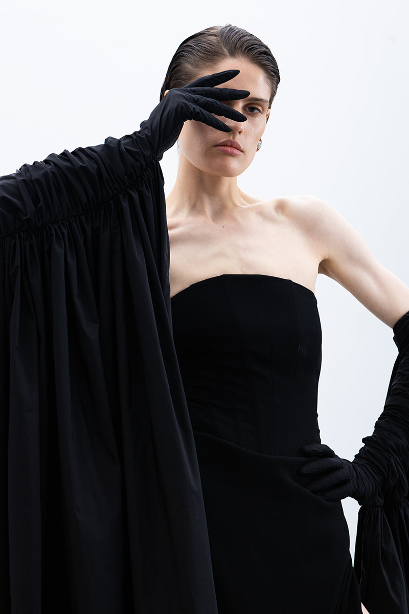 GLOVES WITH A TRAIN IN BLACK | CULT MIA | Monetre GLOVES WITH A TRAIN IN BLACK | CULT MIA | Monetre