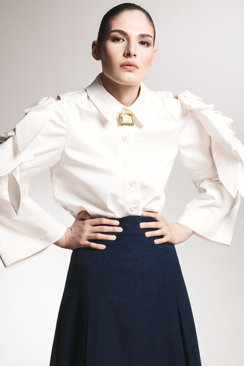 Liya white shirt with bow sleeves, stylish long-sleeve shirt for women, featuring a classic design and elegant detailing.