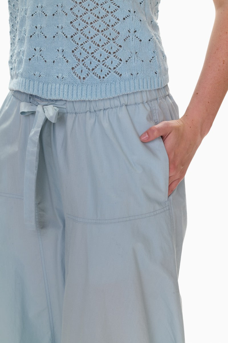 Seafoam Siena poplin pants by Rebecca Taylor with a relaxed fit and tailored design, shown on a model.