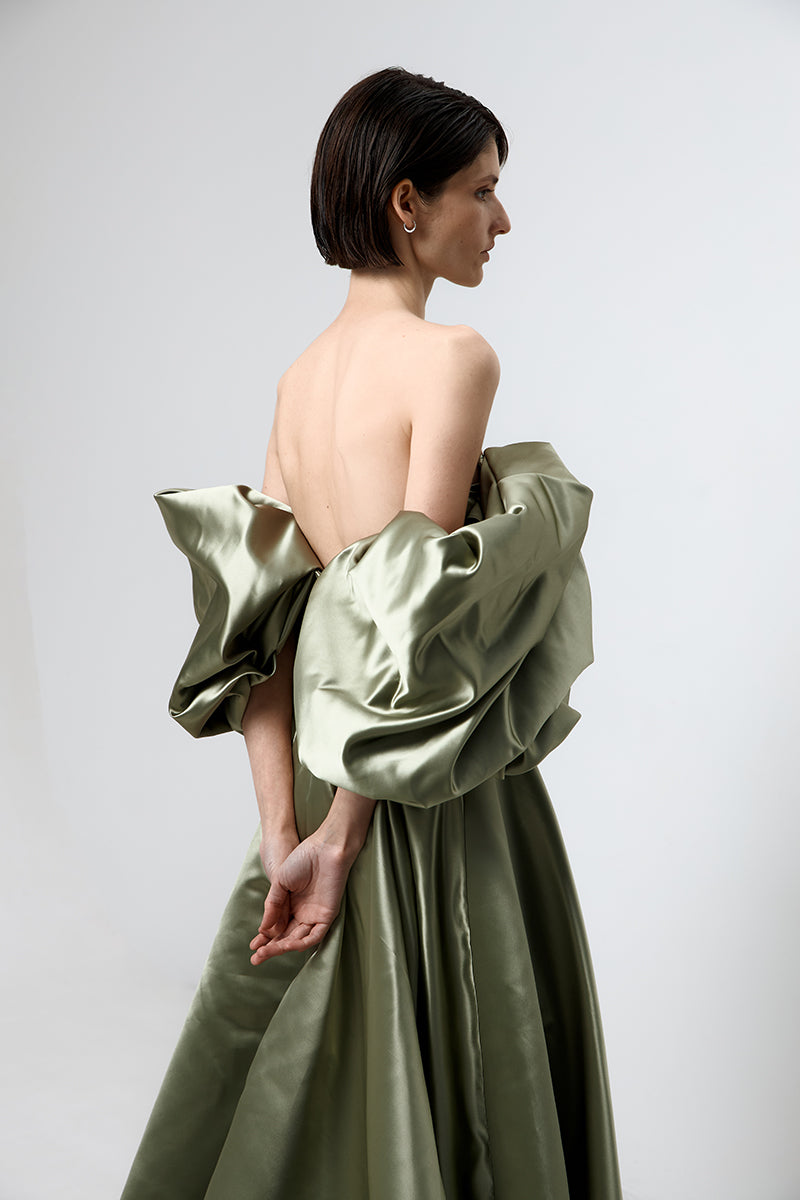VOLUME SCULPTED DRESS IN OLIVE - CULT MIA