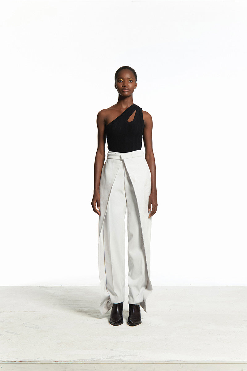 KNITTED CUT OUT TOP WITH ADJUSTABLE STRAP - CULT MIA