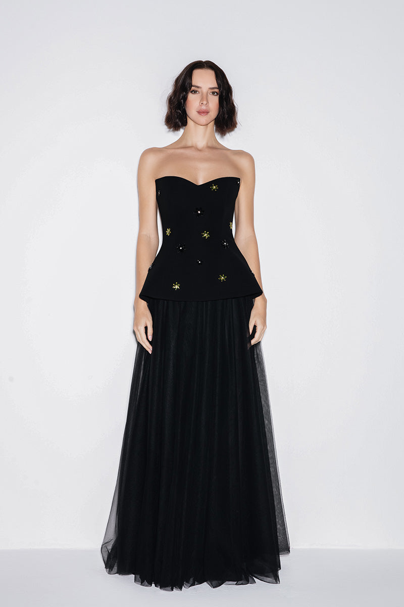 SWEETHEART NECKLINE GOWN IN BLACK - CULT MIA