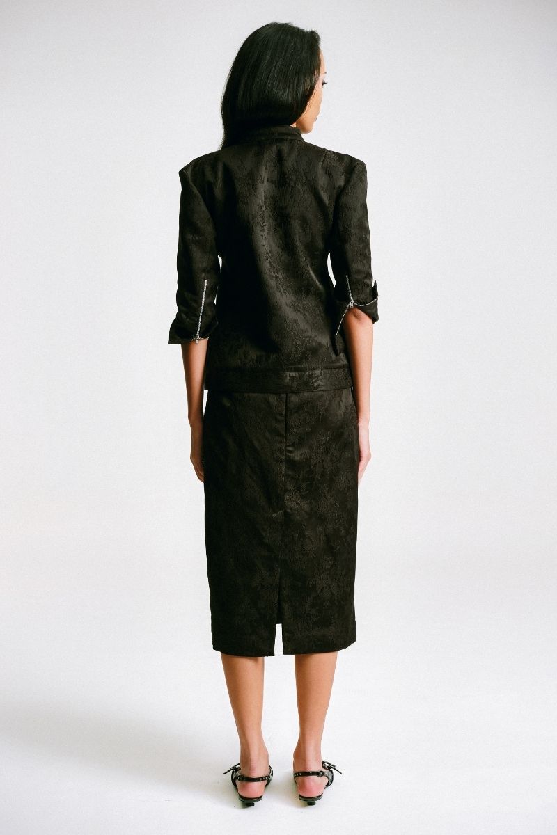 Sean Sheila cropped mandarin motorcycle jacket, back view, stylish black jacket with mandarin collar and motorcycle-inspired design.