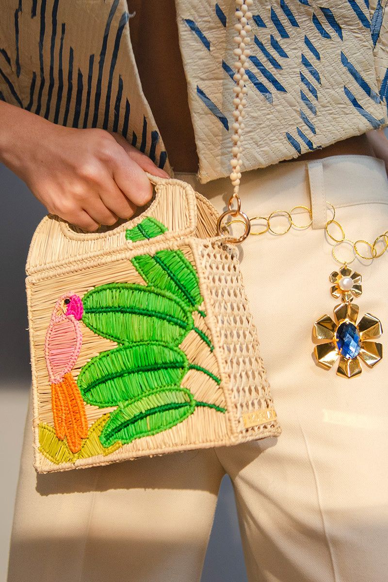 LORO HANDBAG IN NATURAL GREEN