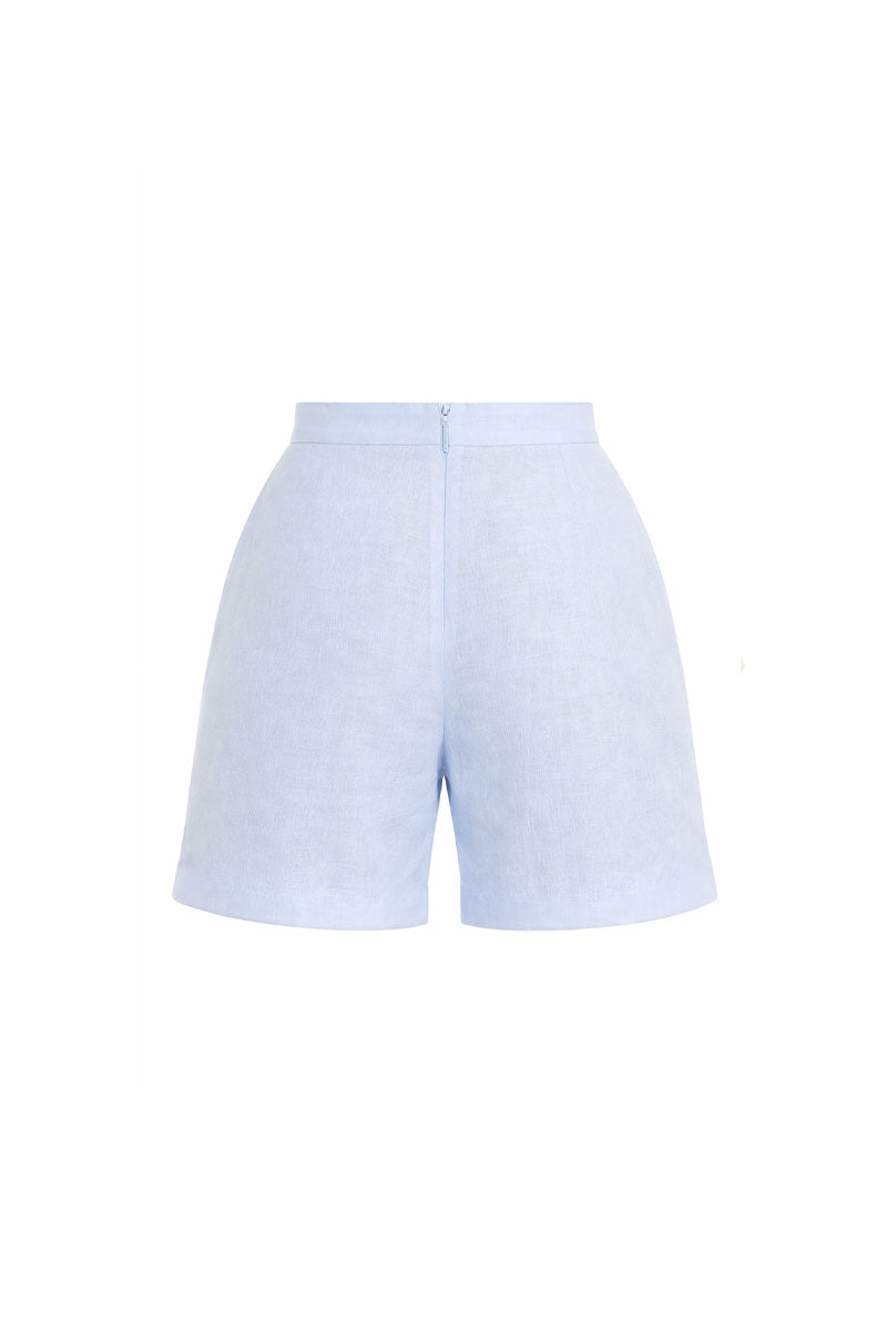 Baby blue SARENA shorts by Maylé Vásquez, lightweight casual shorts with a comfortable fit for everyday wear.